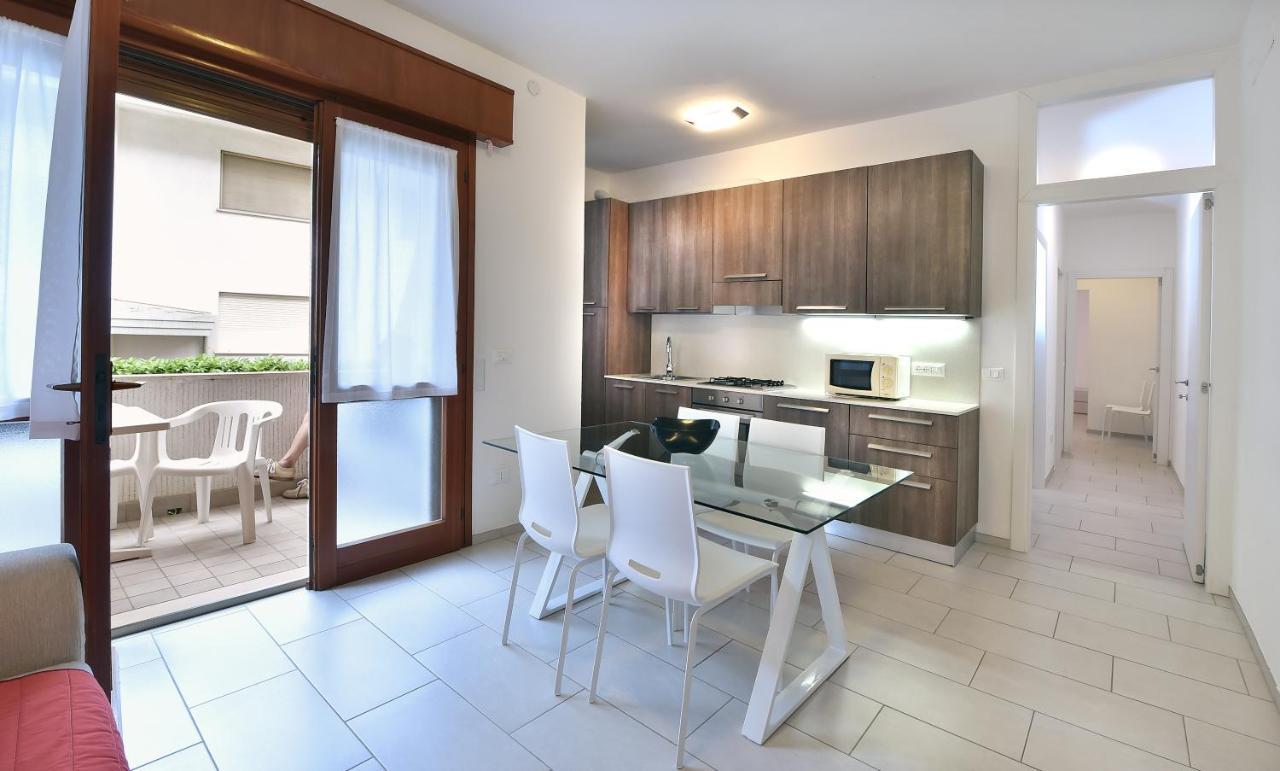 Villa Rosa Линяно Сабиадоро Екстериор снимка