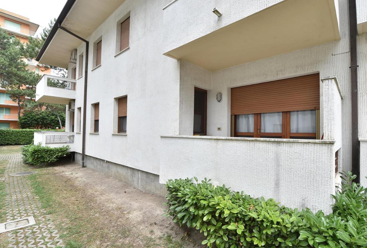 Villa Rosa Линяно Сабиадоро Екстериор снимка